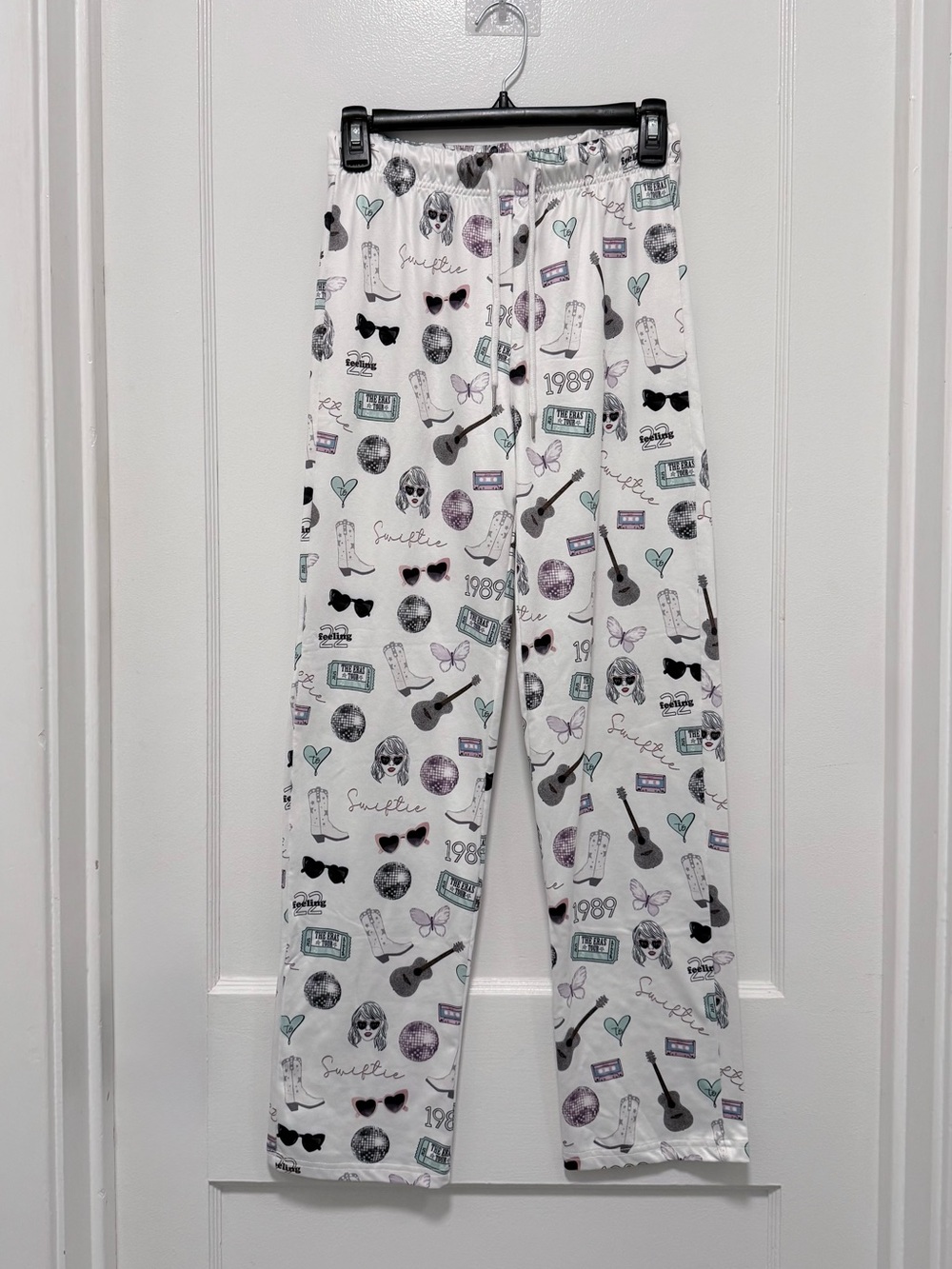 The Paisley Box Girls Swiftie-Taylor Swift Inspired Pajama Pants L/XL 12-16 Eras